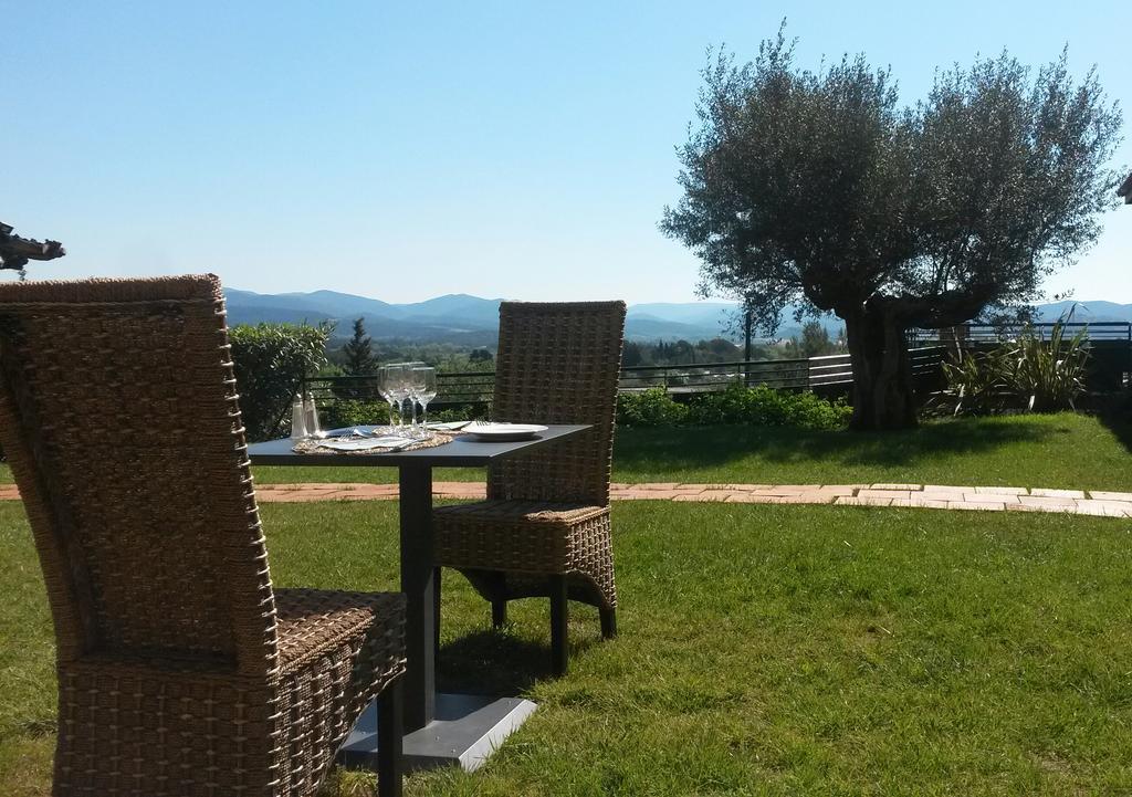 l'Hotellerie Kouros Cuers Exterior foto